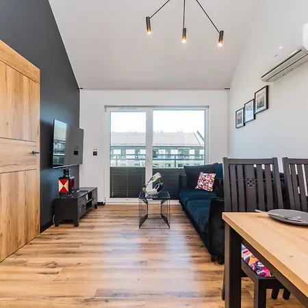 アパート Loft ヤンタル